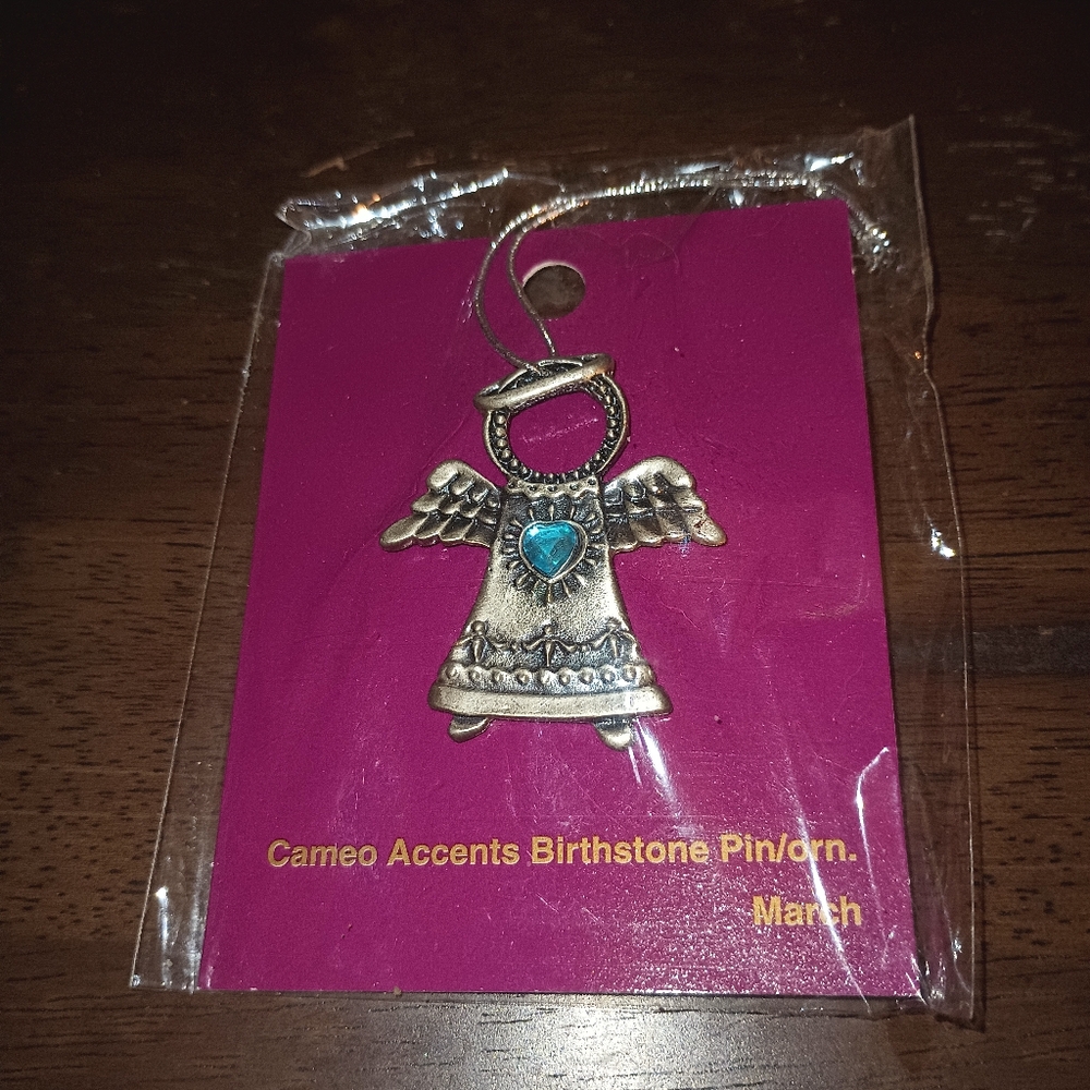 AM Creations Cameo Accents March Birthstone Pin (NWT)